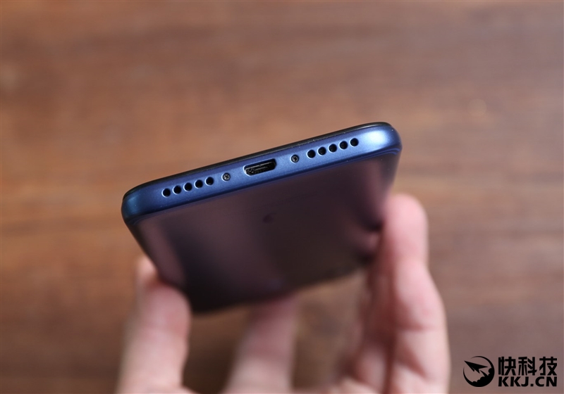 899元!红辣椒7X手机评测:全面屏+4GB内存