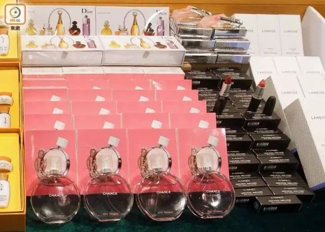 香港查出来的假货,香奈儿雪花秀有假的吗