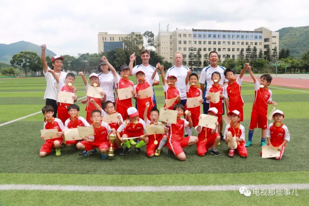 无球赛不青春,无足球不精彩