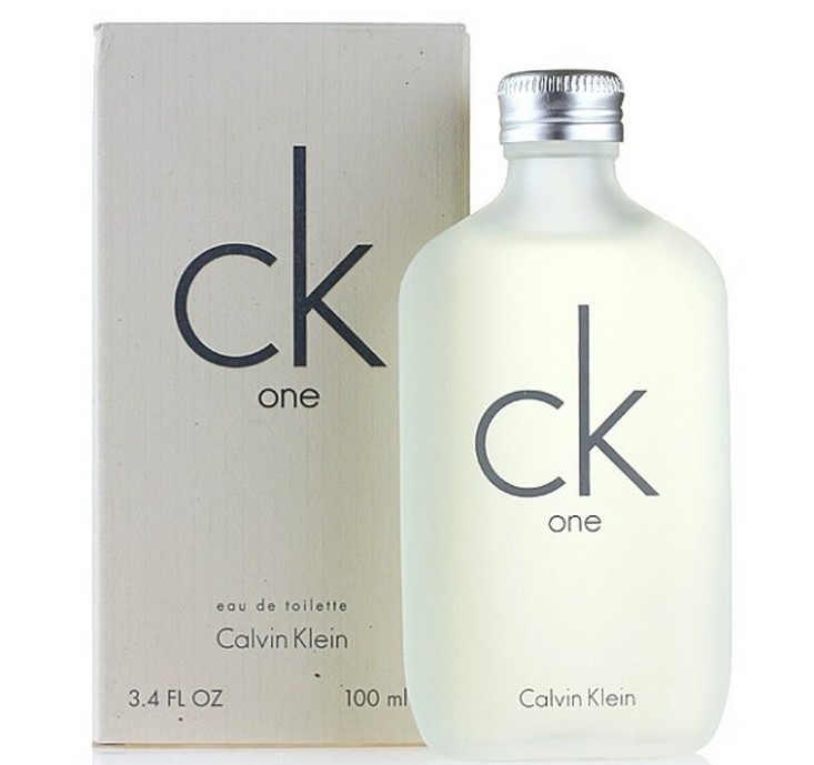 这十款经典珍藏香水,让你自恋到无法自拔