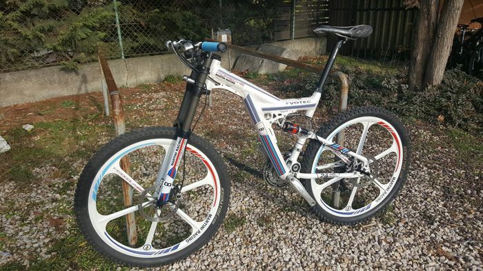 国外拍卖行拍卖奢侈品保时捷-马蒂尼赛车VotecF7自行车