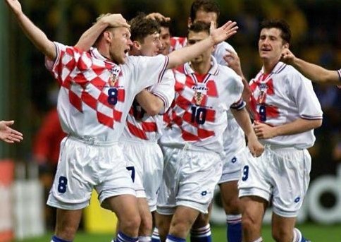 球衣回忆视频,国家队经典球衣