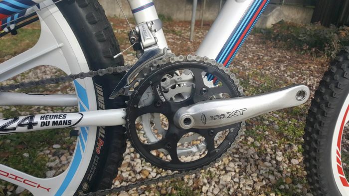 国外拍卖行拍卖奢侈品保时捷-马蒂尼赛车VotecF7自行车