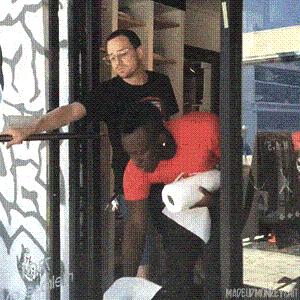 球鞋发黄清理,球鞋发黄怎么变白