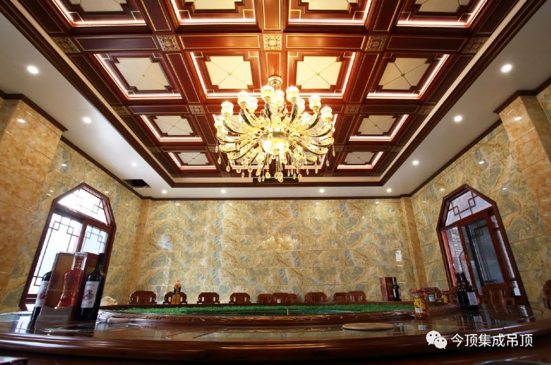 震撼！今顶超奢高端定制豪宅吊顶竣工！