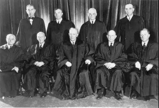 日本艾薇的开头,*放播**美国FBI的警告是什么意思?