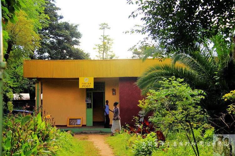 埃塞有块任性草坪:大部分时间是足球场,偶尔是机场,有时还混用