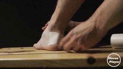 足球球鞋磨脚趾头的解决办法,足球鞋磨脚的鞋子怎么处理最好