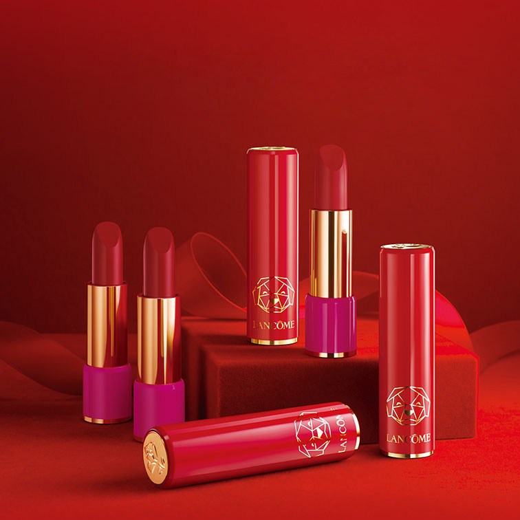 新年必备的彩妆产品有什么,今年彩妆流行什么颜色好看