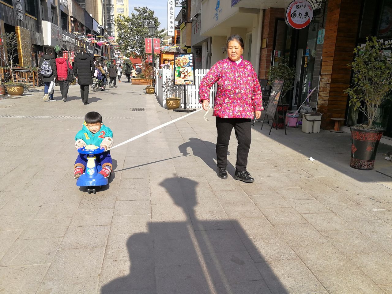 巢湖耳街历史背景,巢湖耳街好玩吗