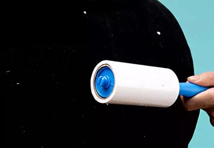 毛呢大衣老粘东西咋办,呢子大衣粘毛了怎么处理