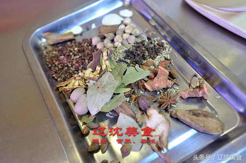 揭秘好味道，为啥沈阳IT男改行做扒鸡，传承爷爷秘方是他的责任