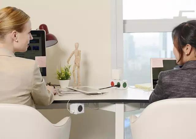 魔方插座真的是好看还不占地方,创意魔方插座图片