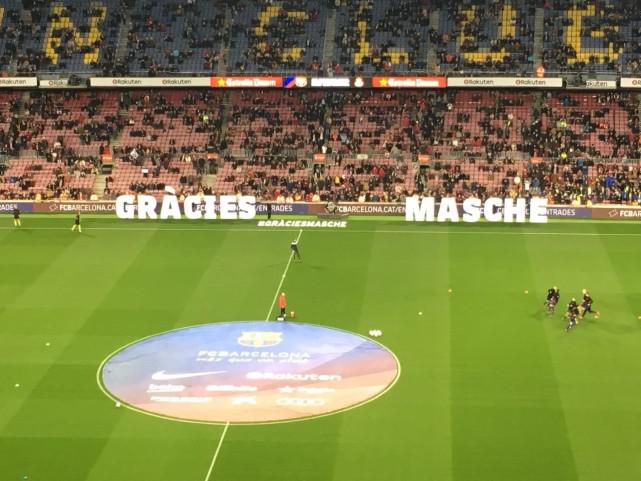 现场直击全场为梅西的贴地斩呐喊,库鸟巴萨首球