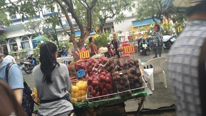 在泰国和泰国人对话,在泰国旅游怎么沟通