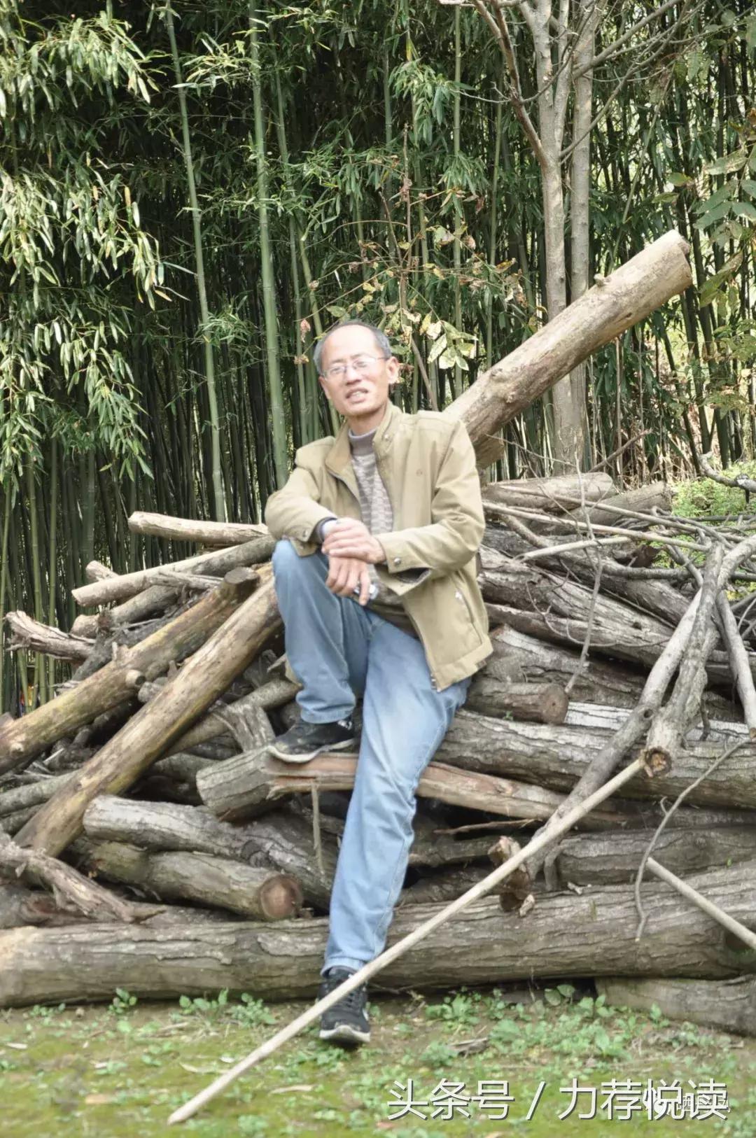 丹凤晒晒：一个爱下棋的*疆新**老头