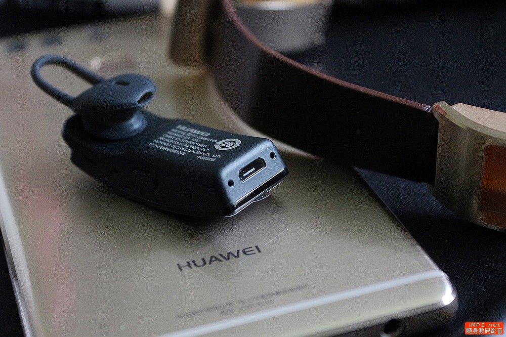 华为手环b3值得买吗,华为手环b3功能及价格