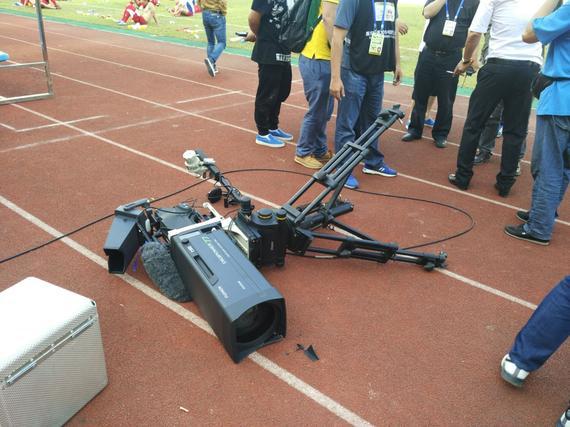 业余队群殴苏宁队是咋回事,不服打你