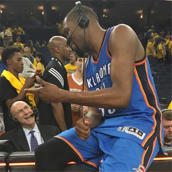 为什么总能在家里闻到下水道味道,洗手台有一股下水道的味道