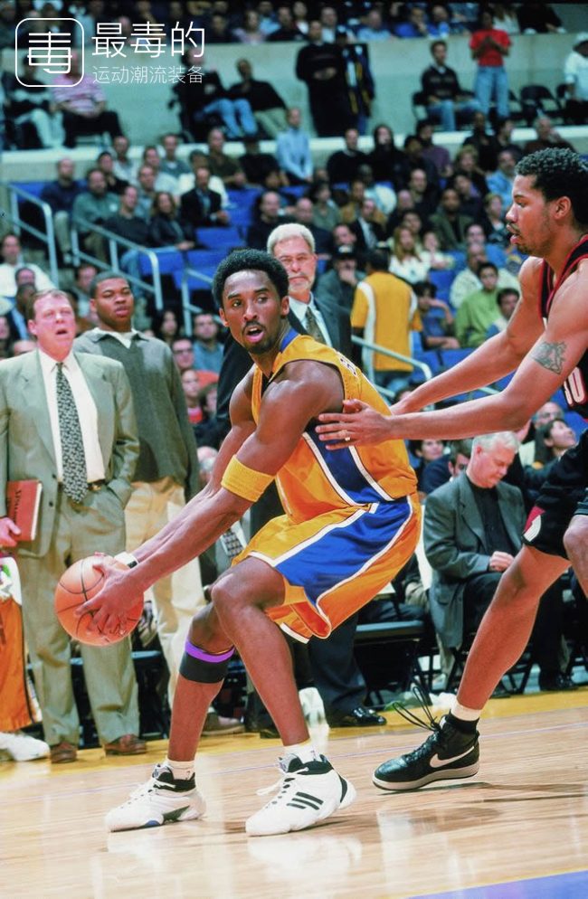 传奇落幕——科比职业生涯赛场球鞋完整回顾