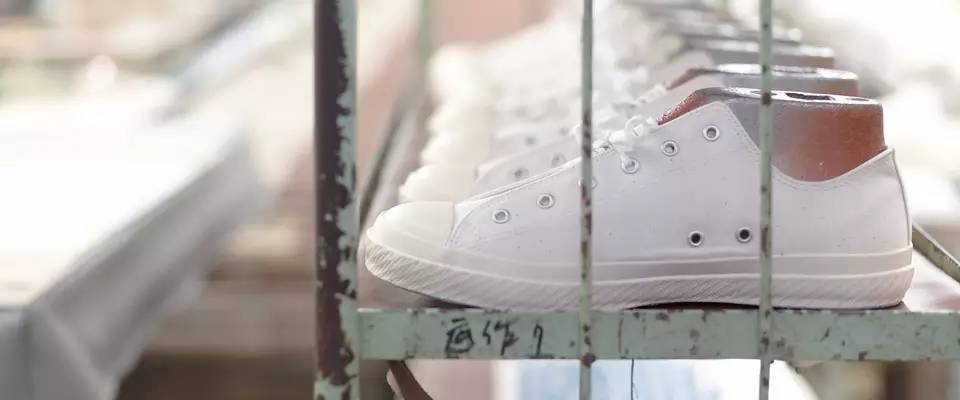 十大小白鞋轻奢品牌,好看又不烂的小白鞋牌子