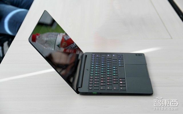 雷蛇2019年旗舰,雷蛇发布最新款游戏超极本