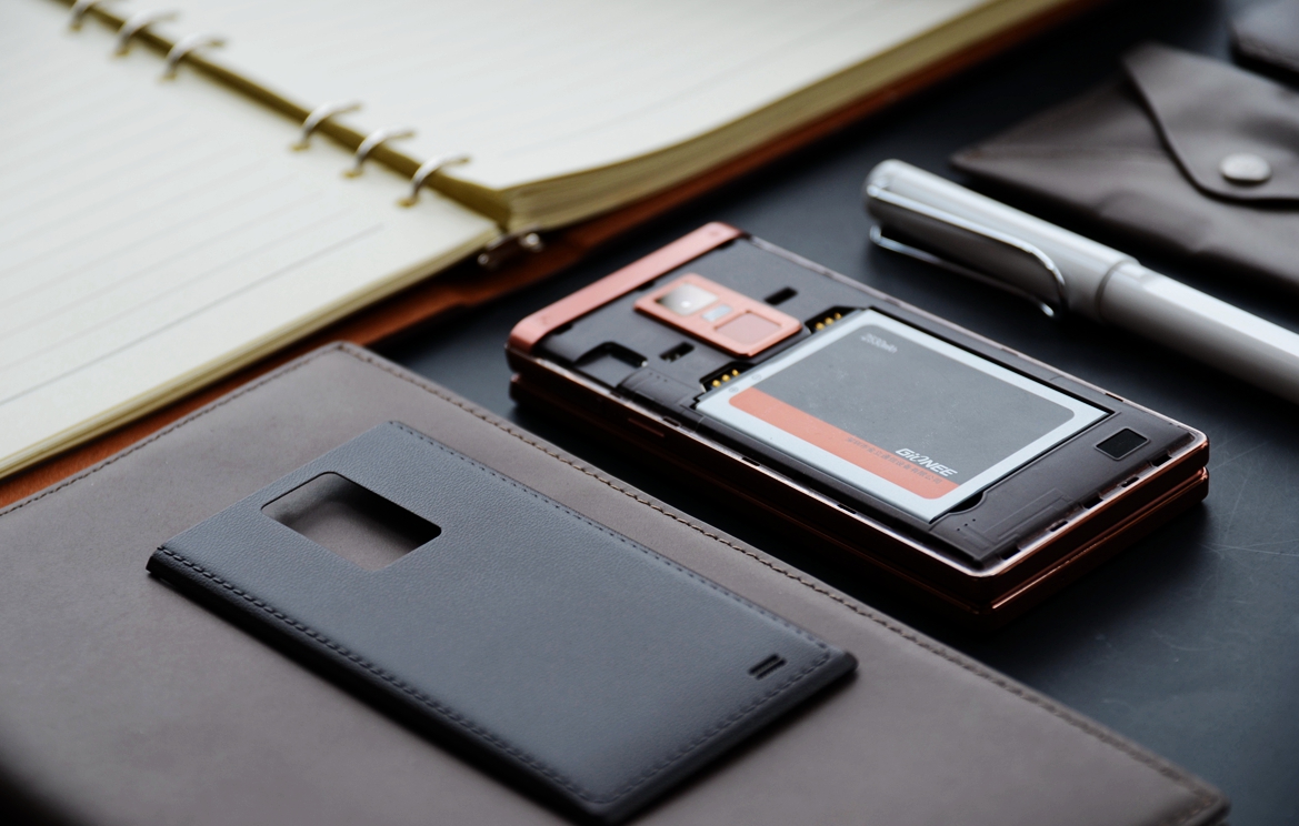 澶╅壌w909璇勬祴,澶╅壌w909缂虹偣