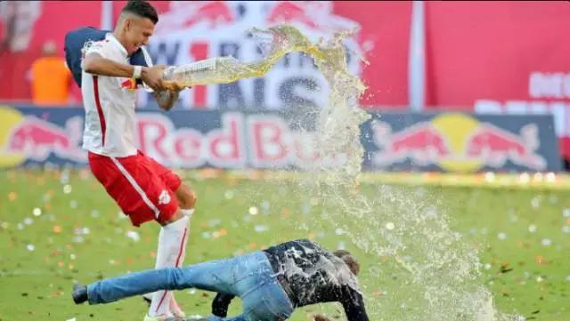 莱比锡红牛什么时候登陆德甲,莱比锡红牛的成功