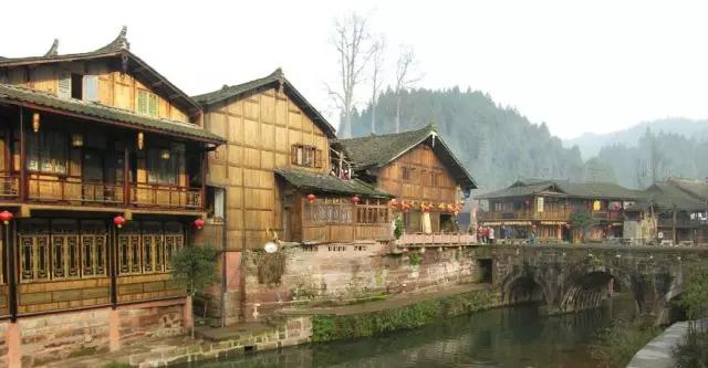 碧峰峡十月去耍怎么样,碧峰峡8月份雨季可以去耍吗