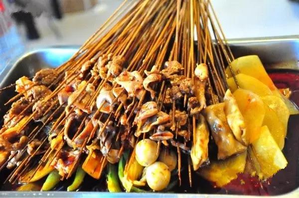 西安最好吃的冷热串串,西安人气最旺的冷锅串串