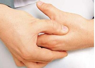 揉五指的最佳方法,如何推拿五指