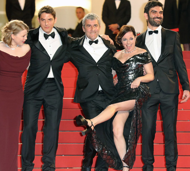 尺度惊人！戛纳竞赛片描写双性恋、直播生孩子