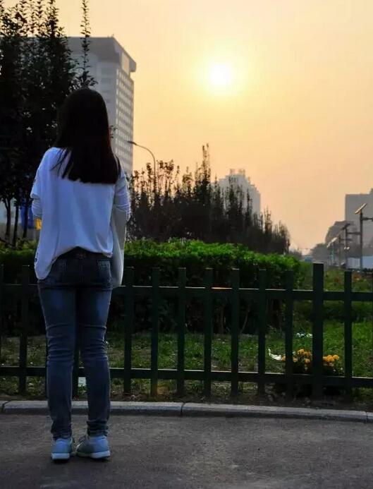 不仅是VR，荣耀V8上手综合测评