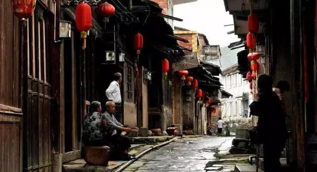 南宁旅游详细攻略,南宁旅游攻略有海吗