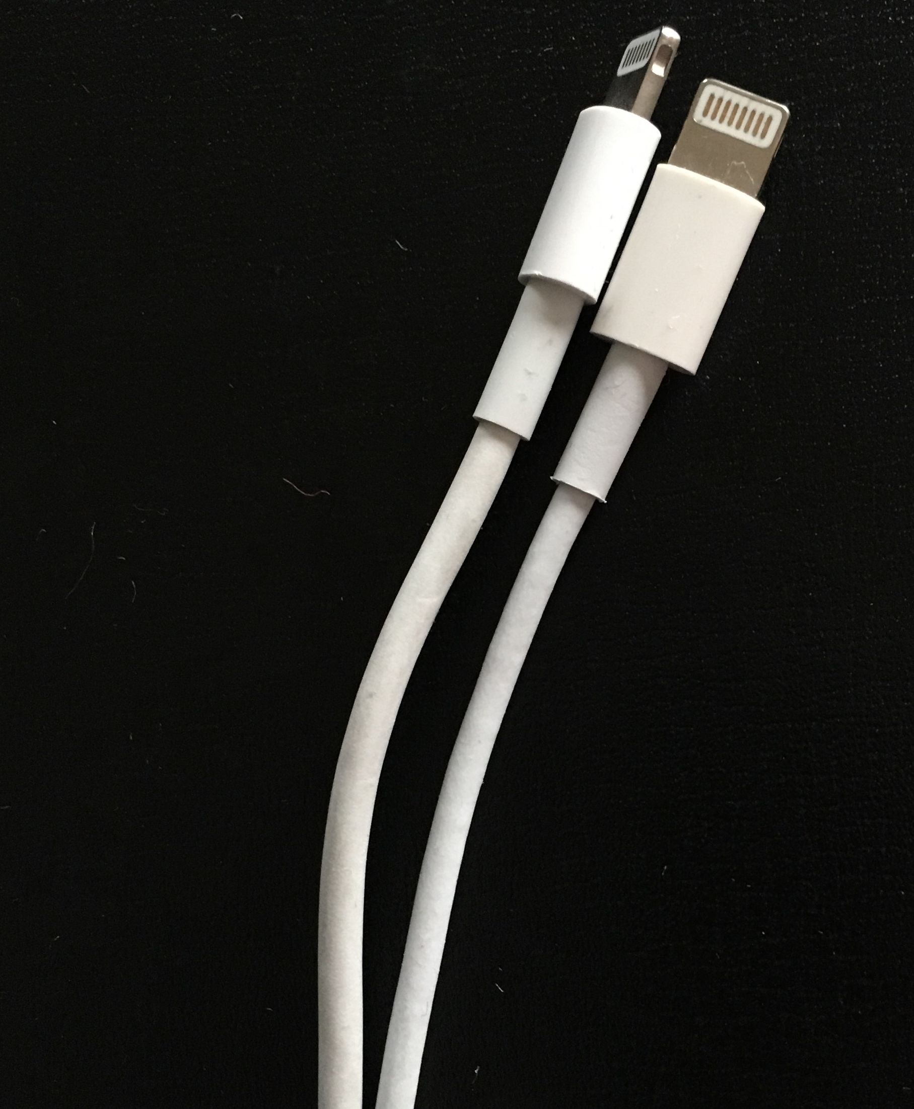 山寨苹果充电器世界第一,手机耳机充电器之类的批发市场