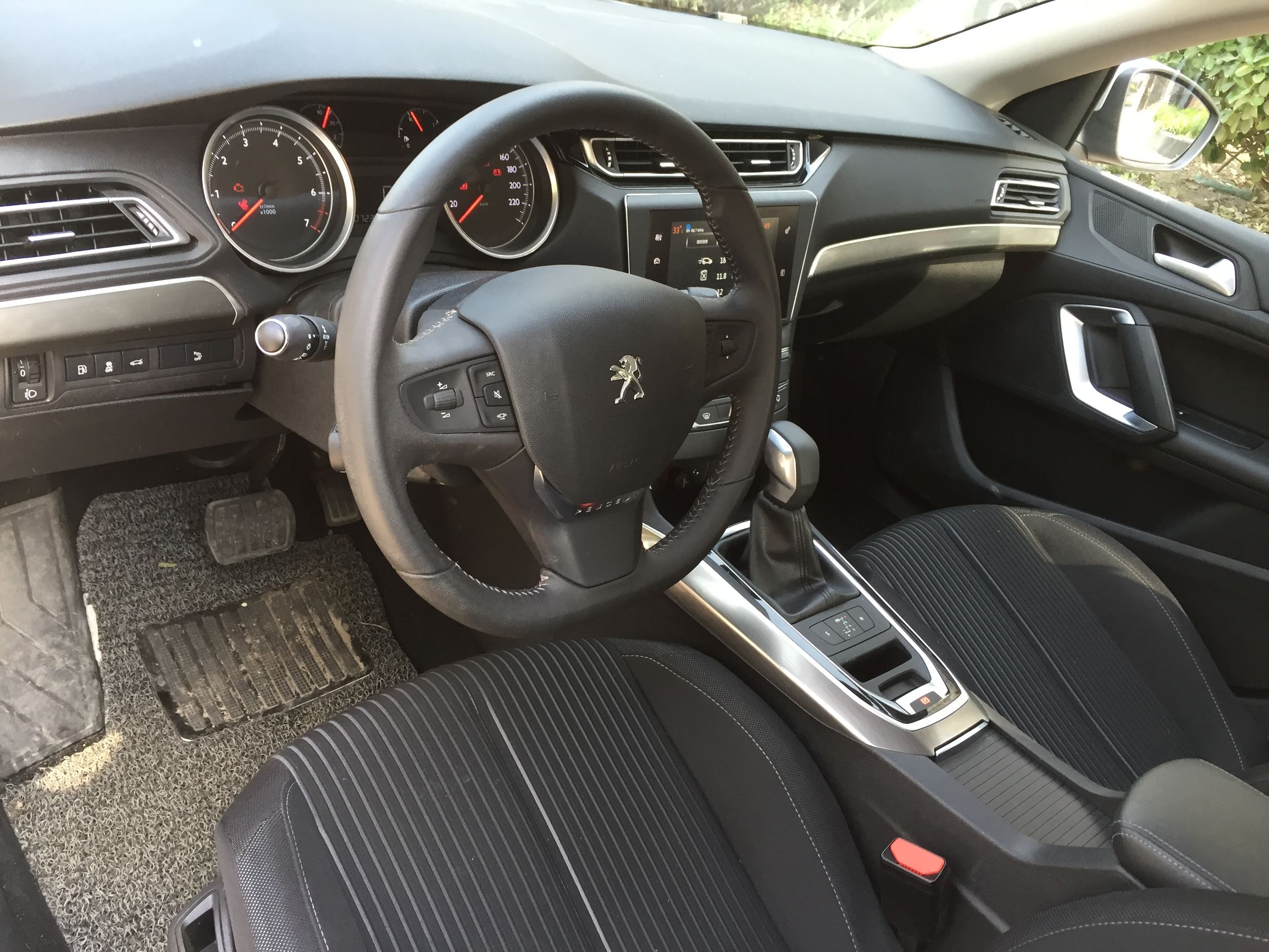 2015款标致4081.2t新车价格多少钱,东风标致4081.2t自动豪华版