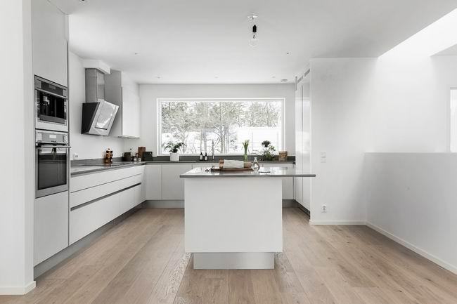 窗户外面和墙体填缝用什么胶,窗户缝隙泡沫胶和填缝剂的用法