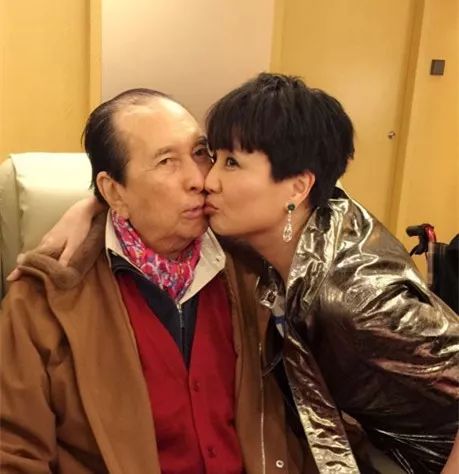 争宠*爱夺**抢家产，一门四房十七子的赌王一家堪比后宫甄嬛传！