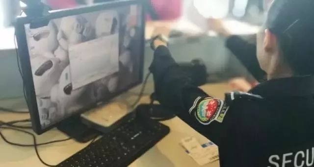 鄂尔多斯机场乘飞机需要什么手续,机场国际安检流程