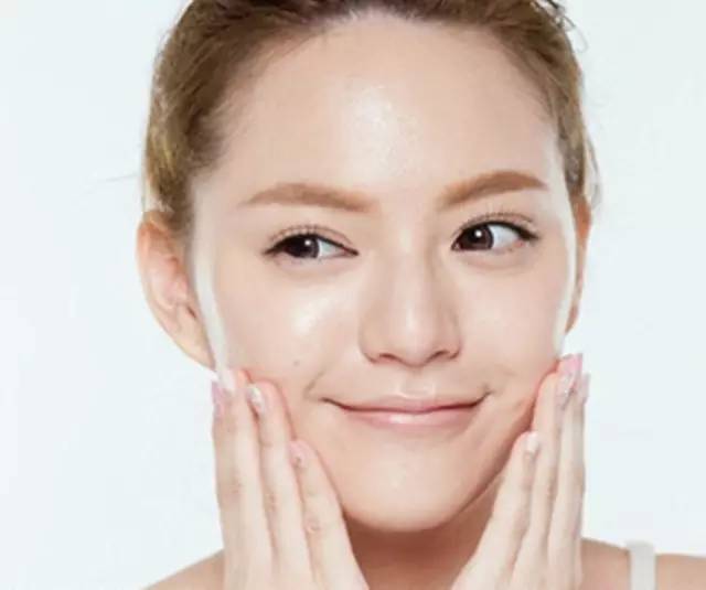 无脸见人男子满脸痘痘找不到靓拐，鱼峰山下寻老中医买秘药，谁知......