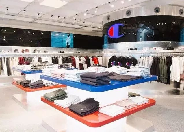 适合年轻人穿的男装品牌排行榜,最流行的男装品牌