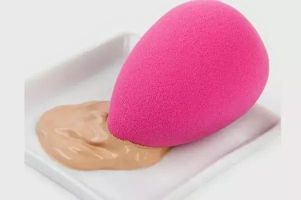 今年最火不脱妆粉底液第一名,2020最火干皮粉底排名