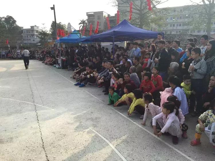 杨梅桥村篮球赛直播,迎春杯男子篮球赛隆重举行