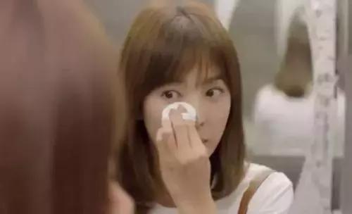 玫琳凯粉底液浅肤色适合什么肤质,圣罗兰粉底液b20适合什么肤色肤质