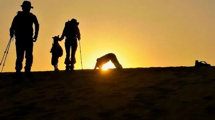 尊重与爱｜2018腾格里沙漠角色互换亲子冬令营