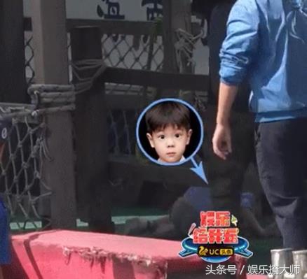 爸5最新路透！嗯哼摔了狗吃屎，小泡芙差点出意外，还好有邓伦！