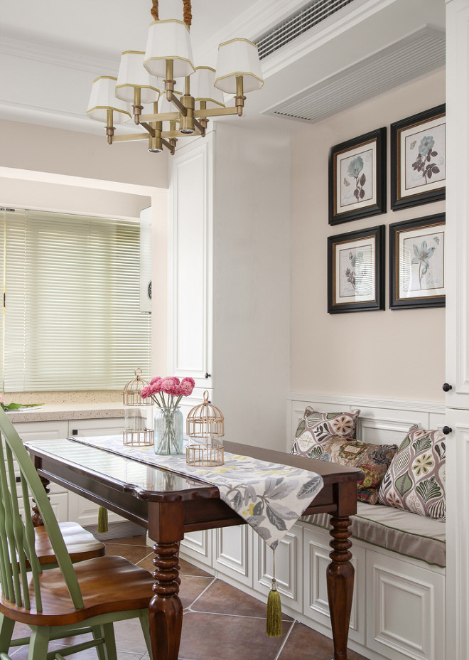 梳妆台收纳衣帽间,梳妆台藏在衣帽间里