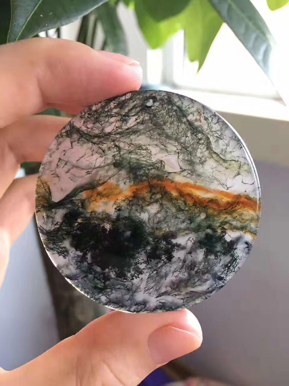 苔藓玛瑙和水草玛瑙哪个价值高,怎么鉴别水草玛瑙有没有被酸洗