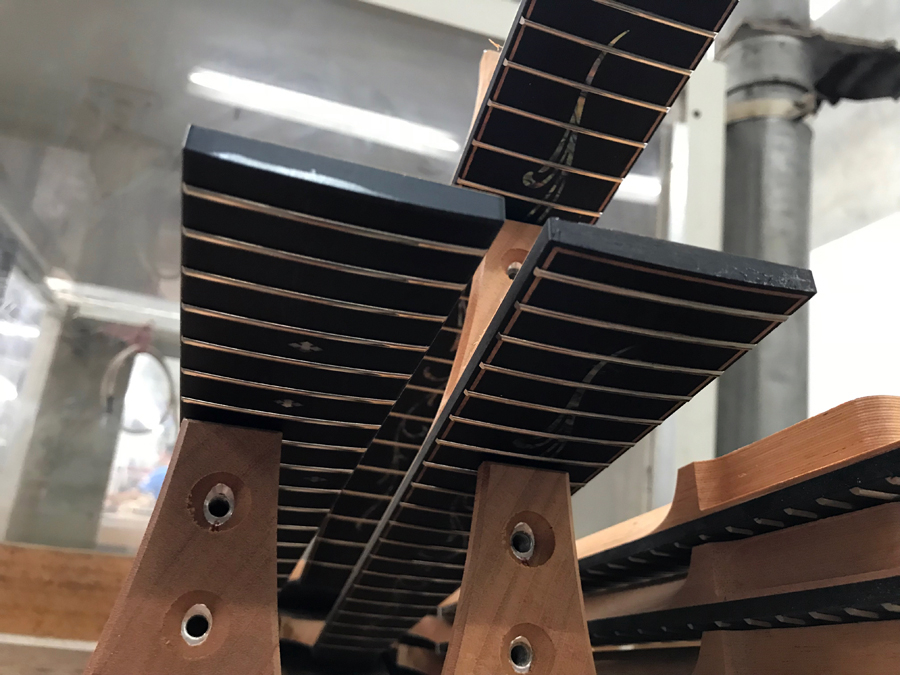 吉他中国专访视频,taylor吉他全系列