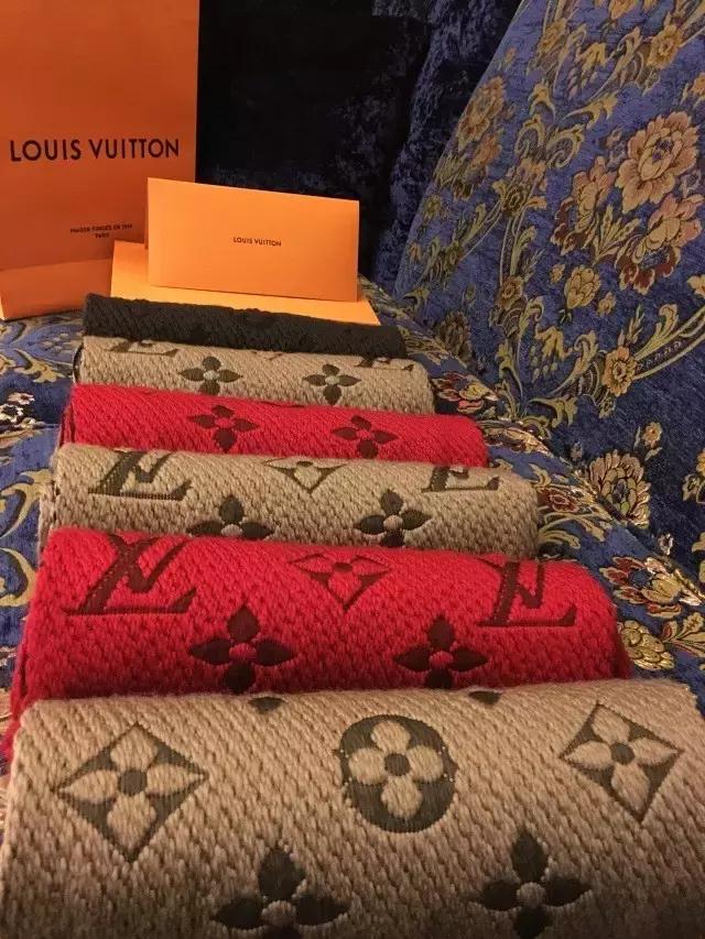 lv围巾怎么看真假辨别,lv围巾怎么查真假鉴别